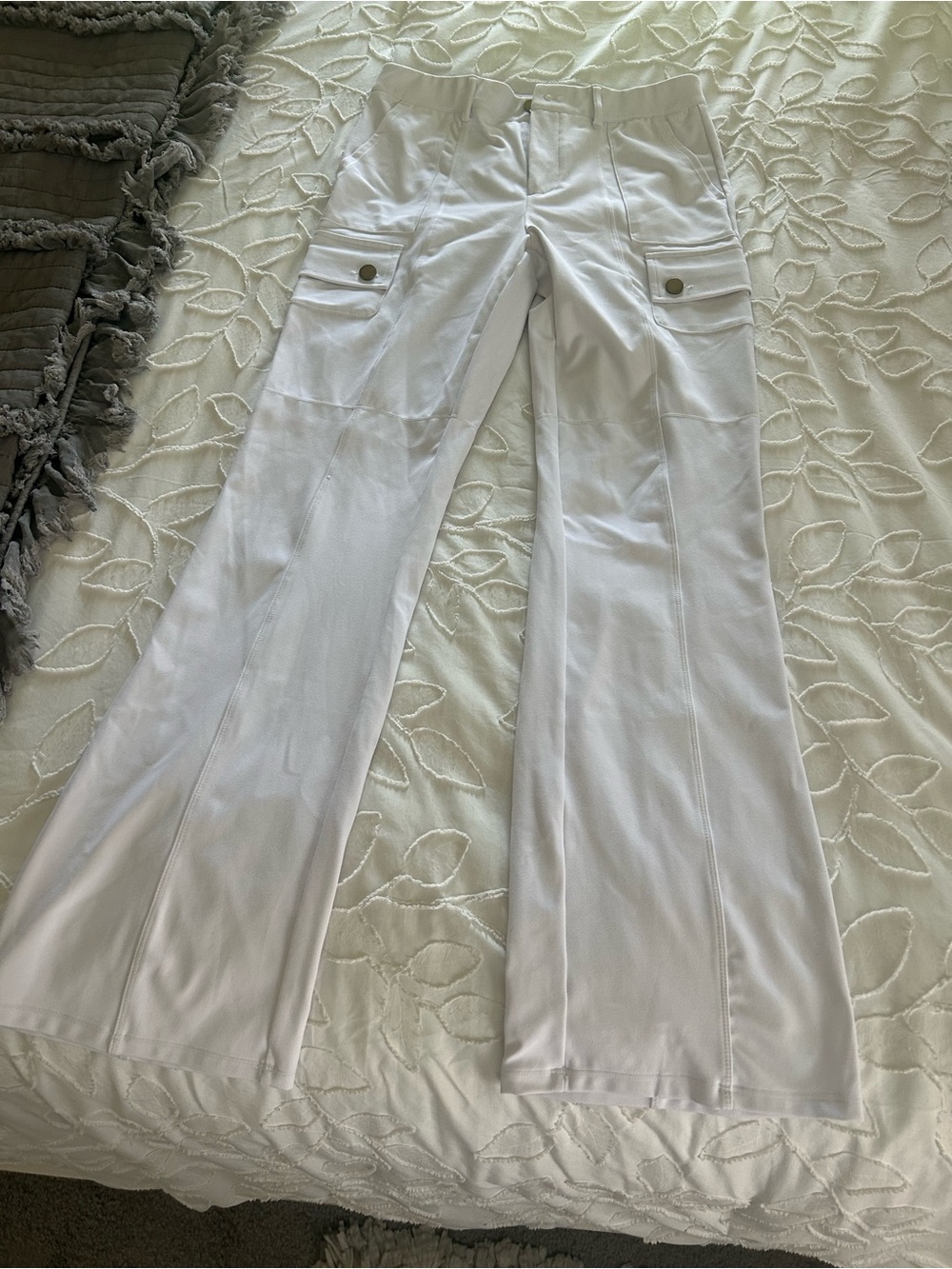 HALARA White Flared Cargo Pants with Snap Pockets